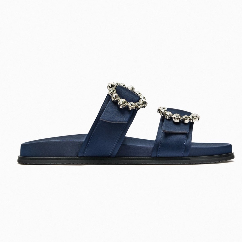 RHINESTONE BUCKLE FLAT SANDALS
